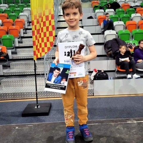 Powiększ obraz: Rafał Bastrzyk - drugie miejsce wśród chłopców w turnieju młodzików